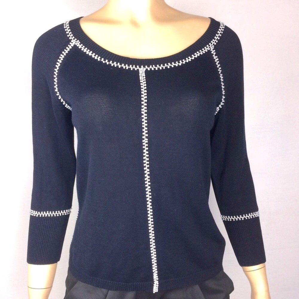 ESCADA Trimmed white tread and small pearls Sz 12